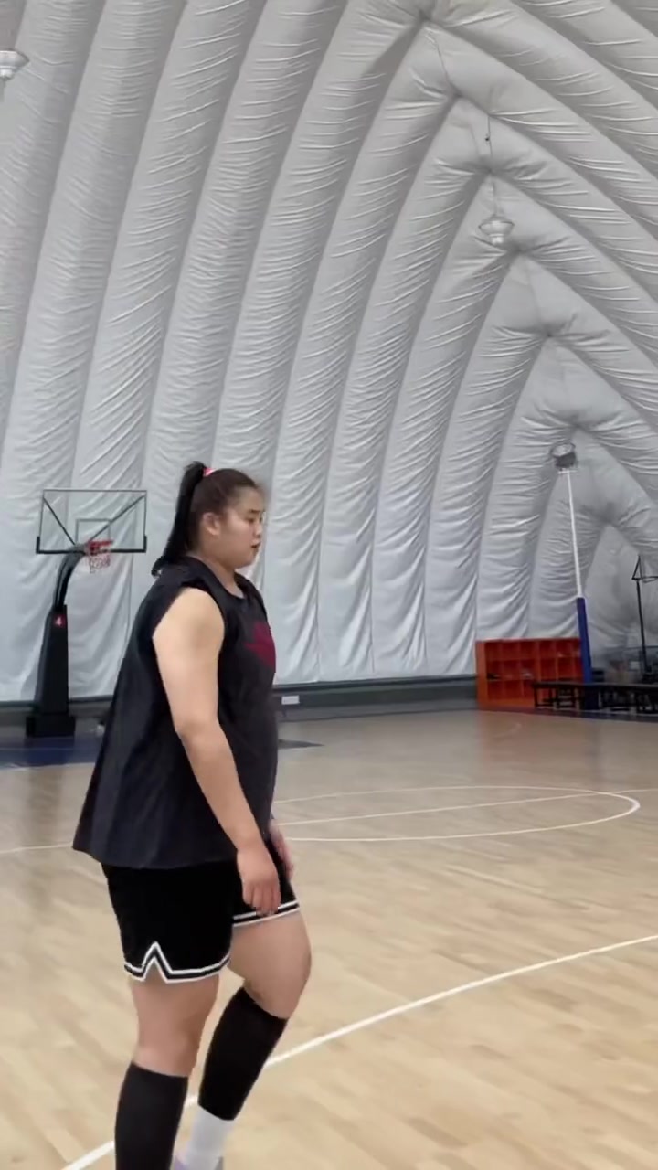 嚯,好魁梧!大宝贝刘禹彤 嚯,好魁梧!大宝贝刘禹彤